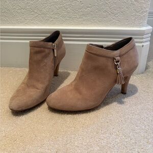 Vince Camuto Suede Tan Ankle Booties